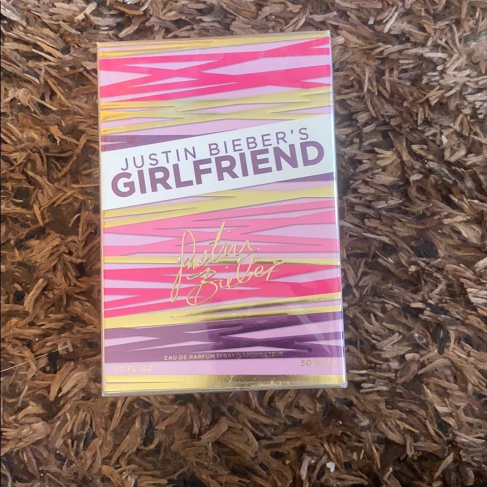 Justin Bieber Girlfriend